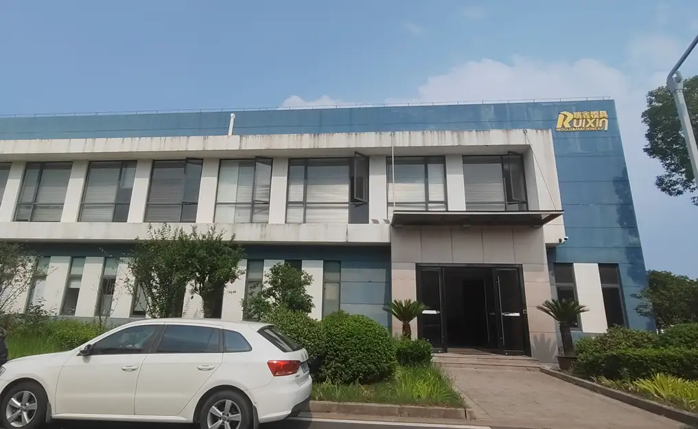 精模模具生产商